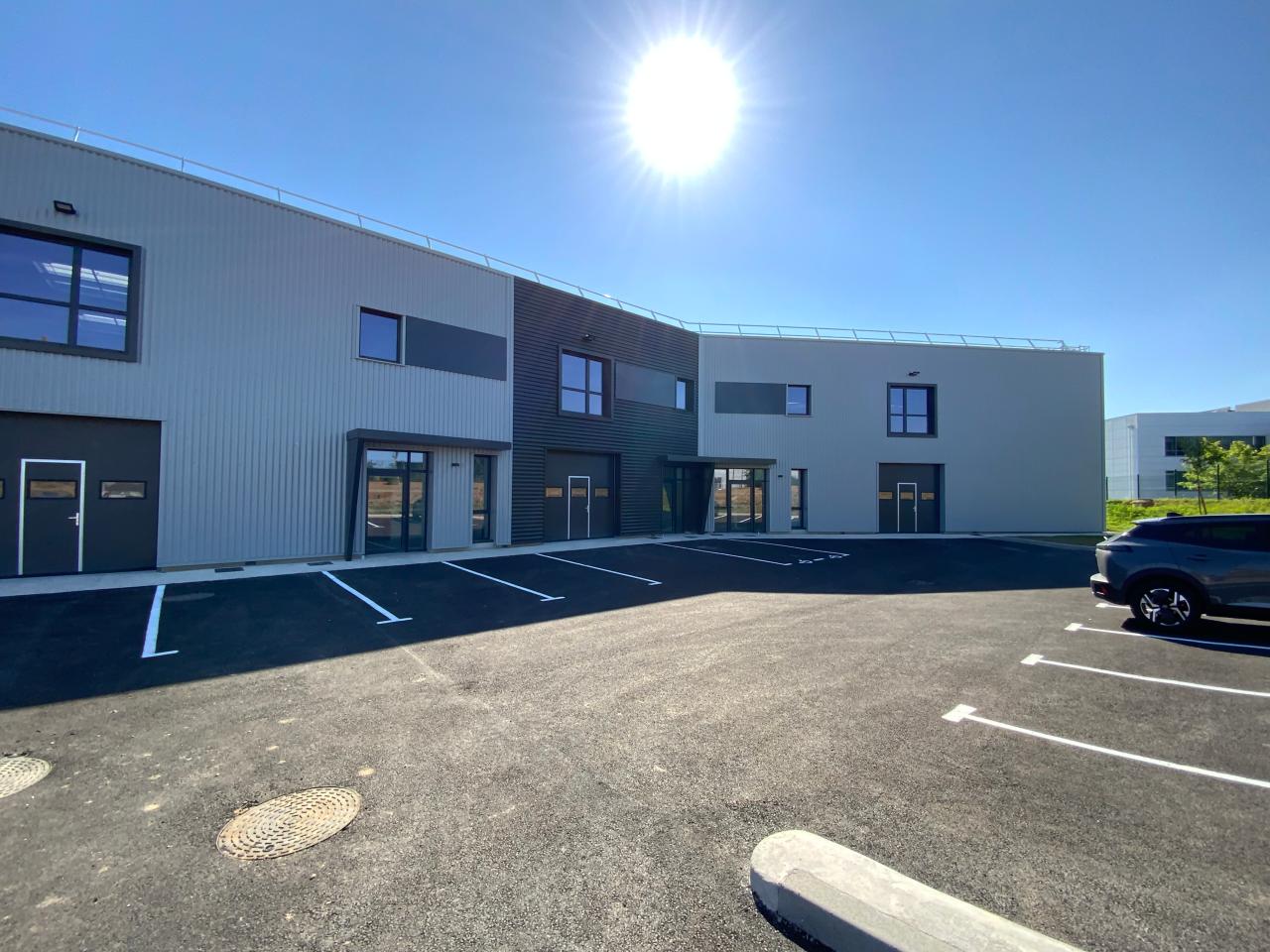 Local d'activité Saint-Quentin-Fallavier 969m² Vente local d'activité Saint-Quentin-Fallavier Isère OVACT2203238 4